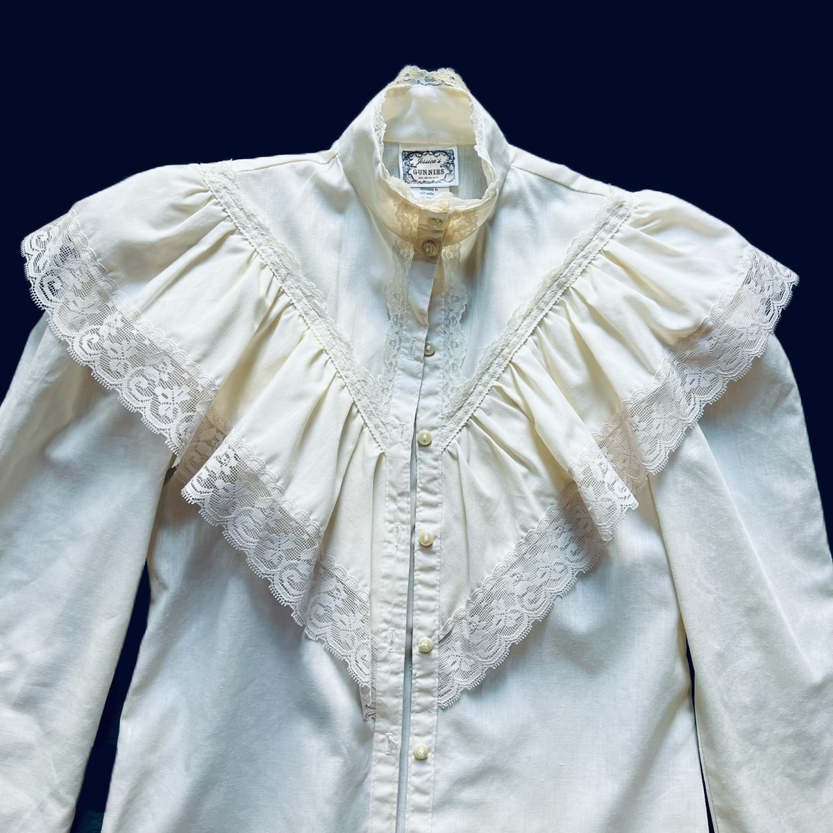 Gunne Sax Creme Victoriana Lace + Cotton Blouse — vintage 1970s Gunne Sax top