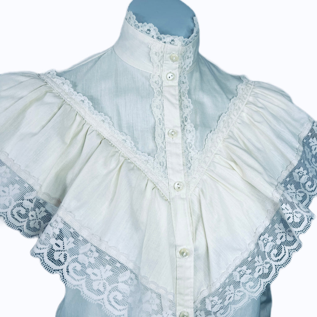 Gunne Sax Creme Victoriana Lace + Cotton Blouse — vintage 1970s Gunne Sax top