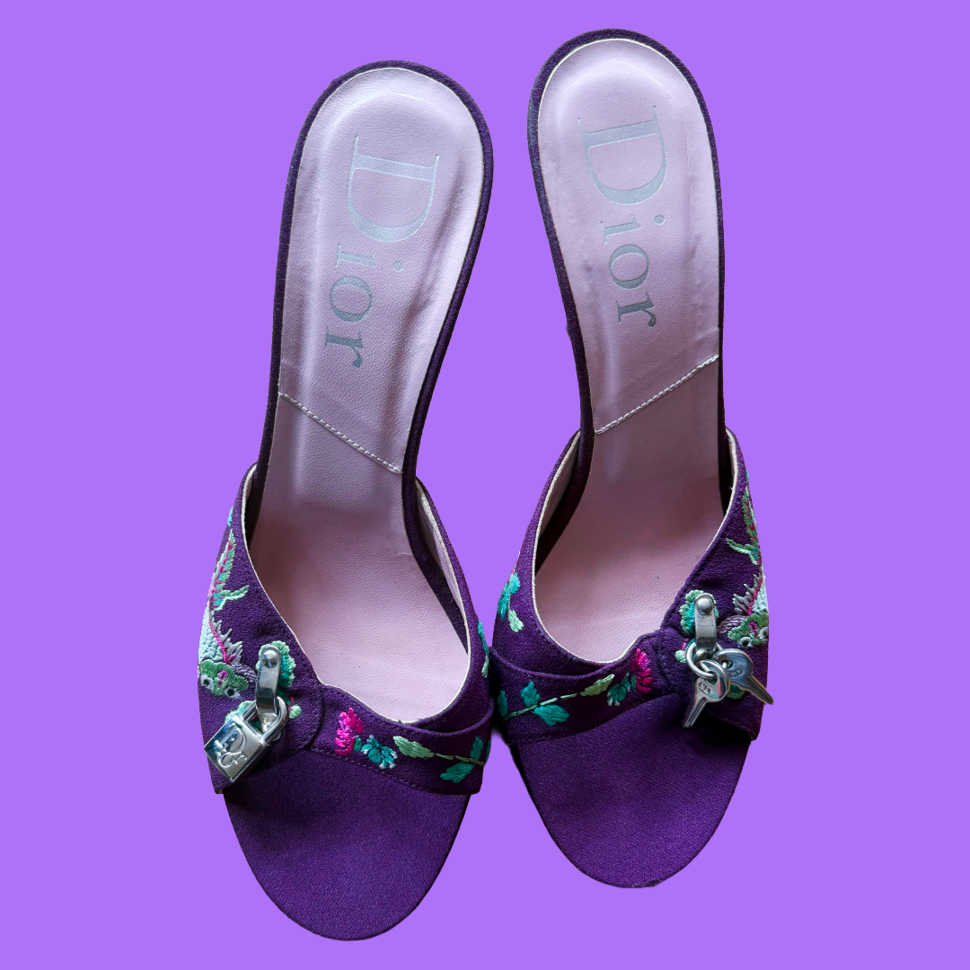 Christian Dior by Galliano Koi Collection 2003 Embroidered Purple Heels Size 39 — vintage Christian Dior shoes in purple