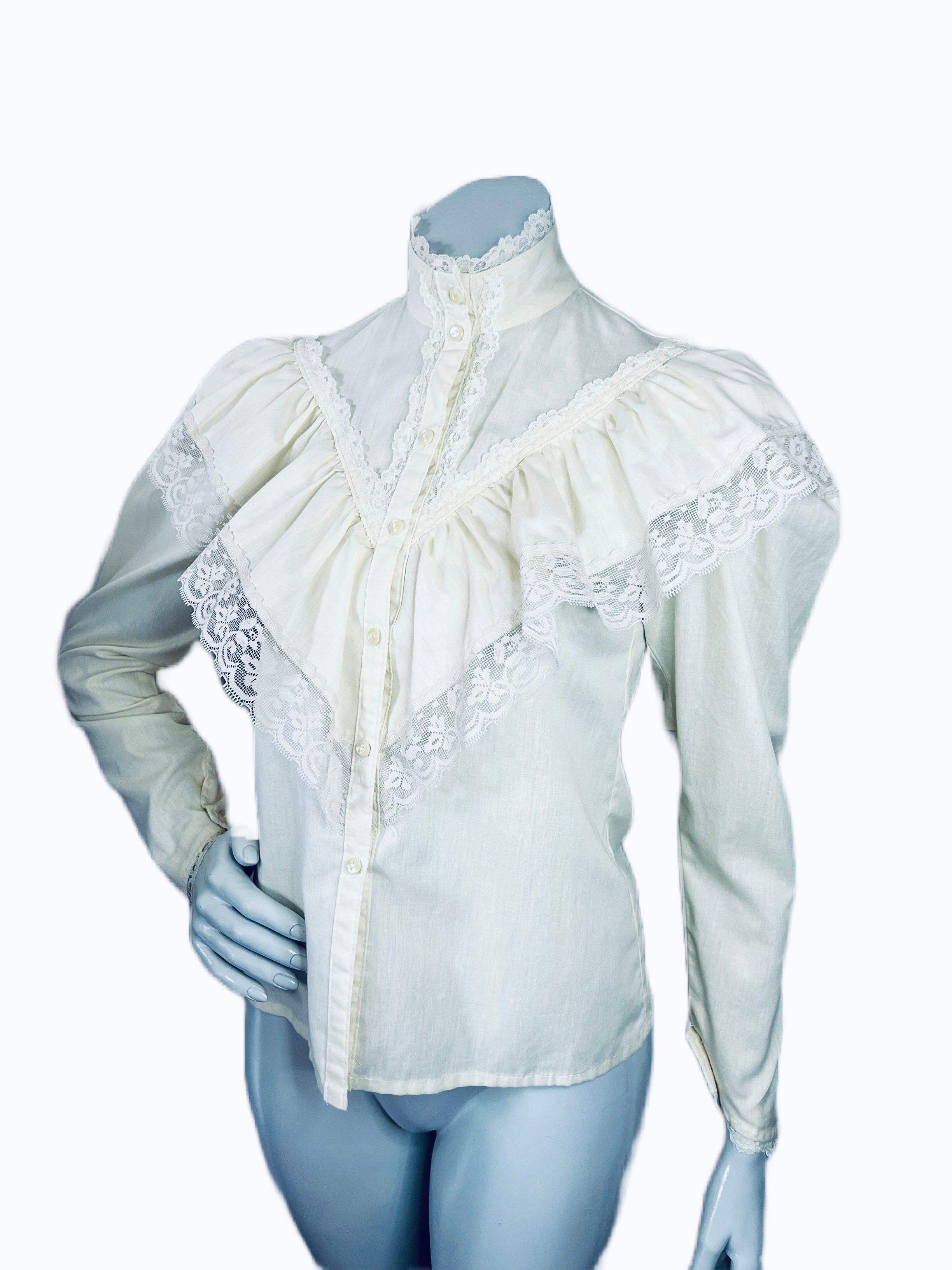 Gunne Sax Creme Victoriana Lace + Cotton Blouse — vintage 1970s Gunne Sax top