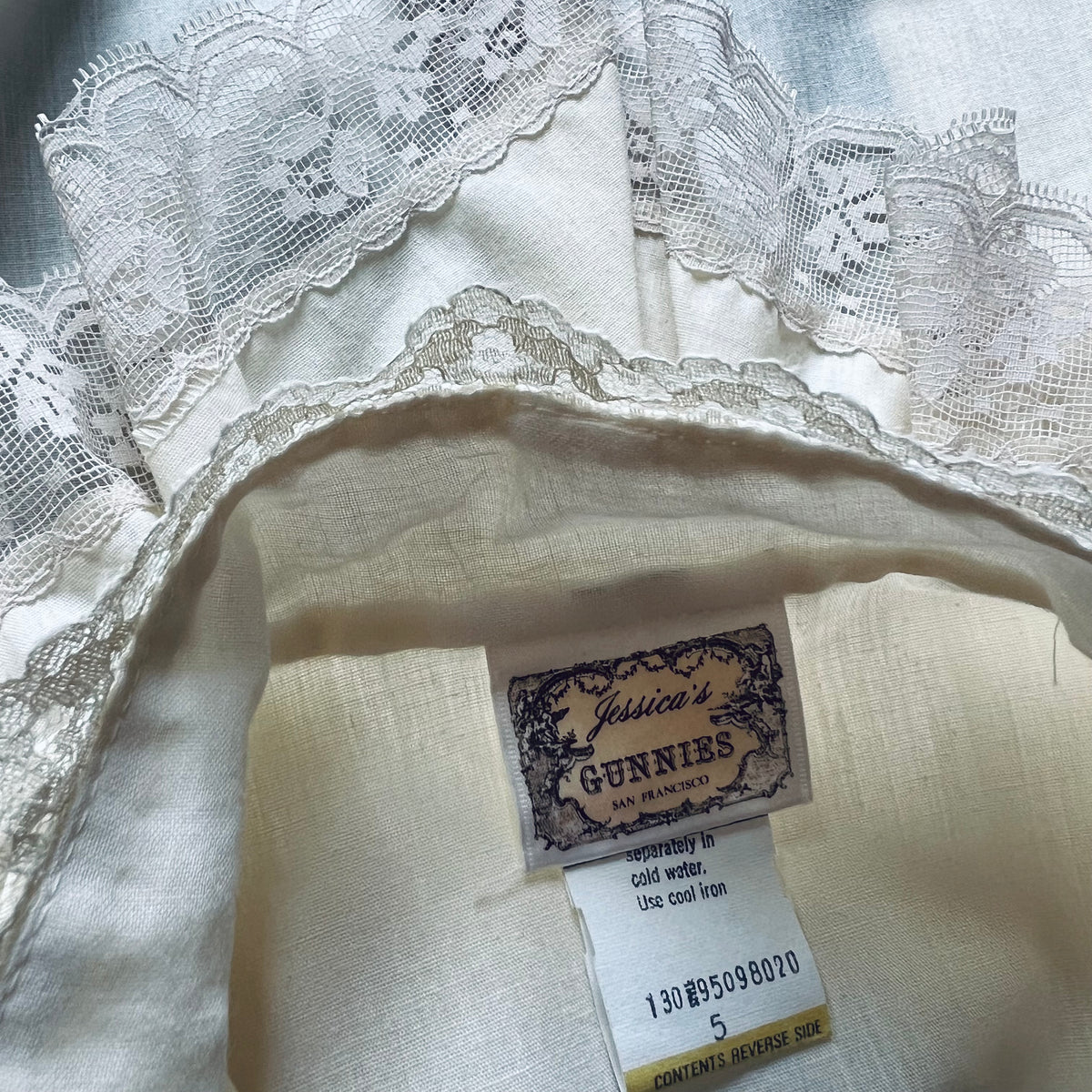 Gunne Sax Creme Victoriana Lace + Cotton Blouse — vintage 1970s Gunne Sax top