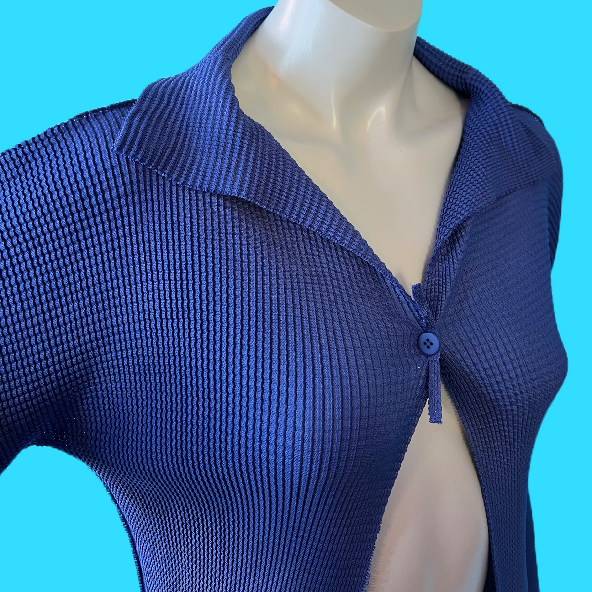 Issey Miyake Sculptural Indigo Blue Mini Duster Mesh Pleated Jacket — vintage Issey Miyake jacket in blue