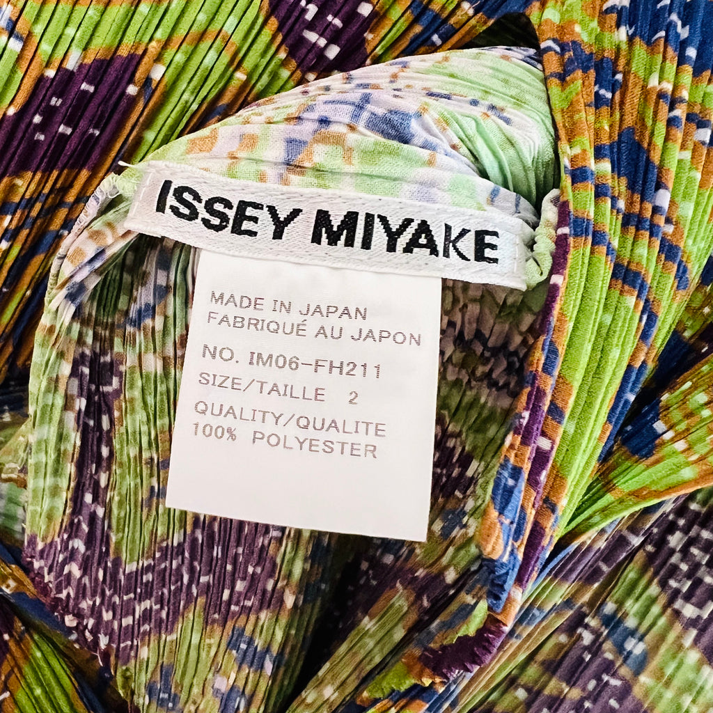 Issey Miyake Art Nouveau Print Pleated Dress — vintage Issey Miyake dress in green, purple