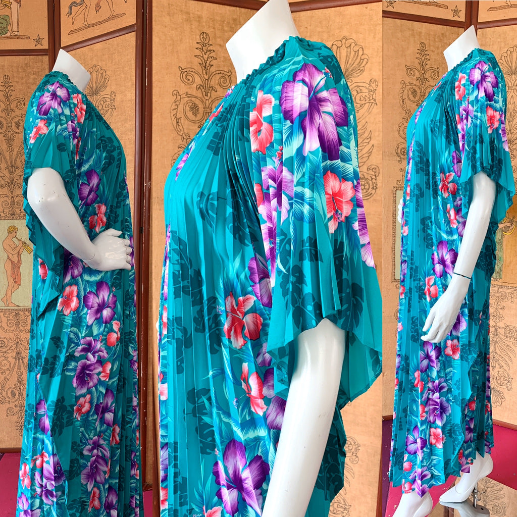 Tropical Green Crystal Pleated 70s Caftan — vintage 1970s caftan in green