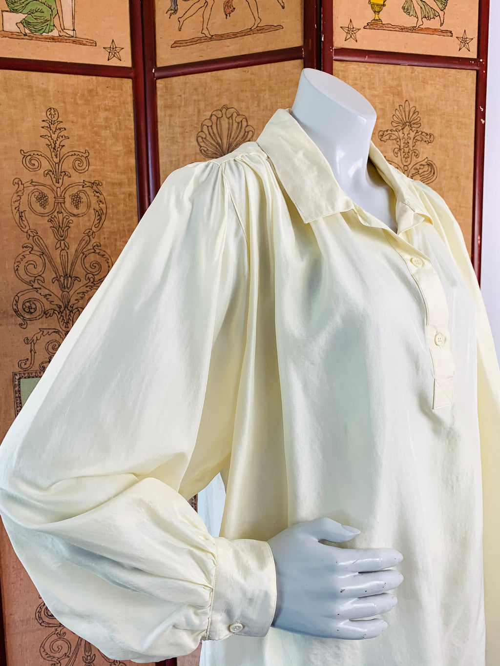 Poet Sleeve Ivory Silk Pullover Blouse — vintage Daniel Benjamin top in ivory