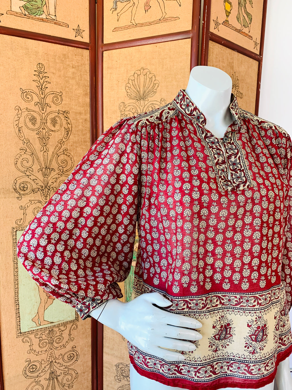 Red & Cream Floral Balloon Sleeve Indian Cotton Blouse — vintage 1970s top in ivory, red
