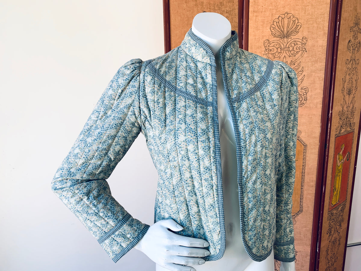 Gunne Sax Quilted Calico Jacket with Pockets — vintage Gunne Sax jacket in blue