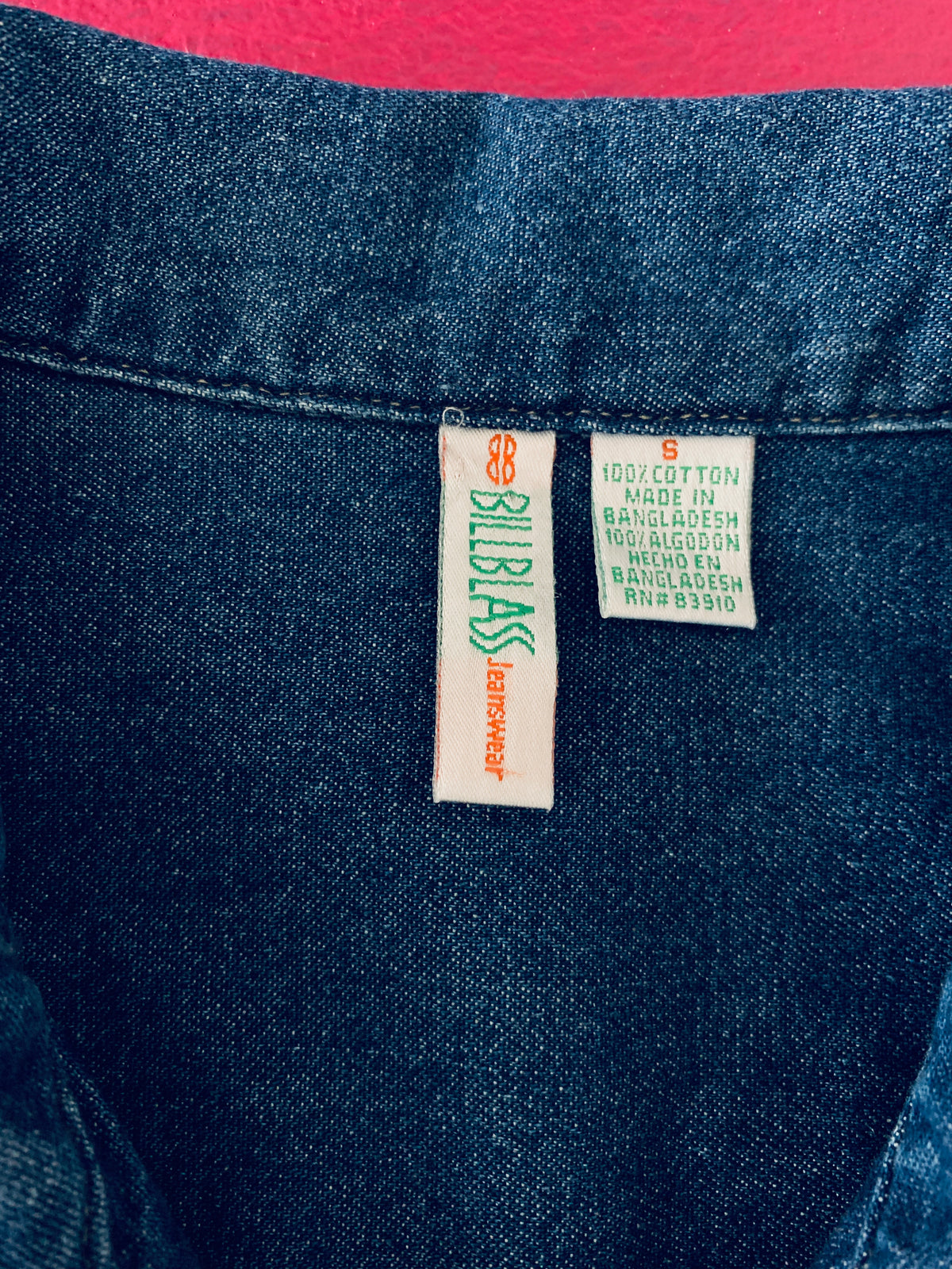 Bill Blass Zip Up Denim Short Sleeve Shirt — vintage Bill Blass top in blue