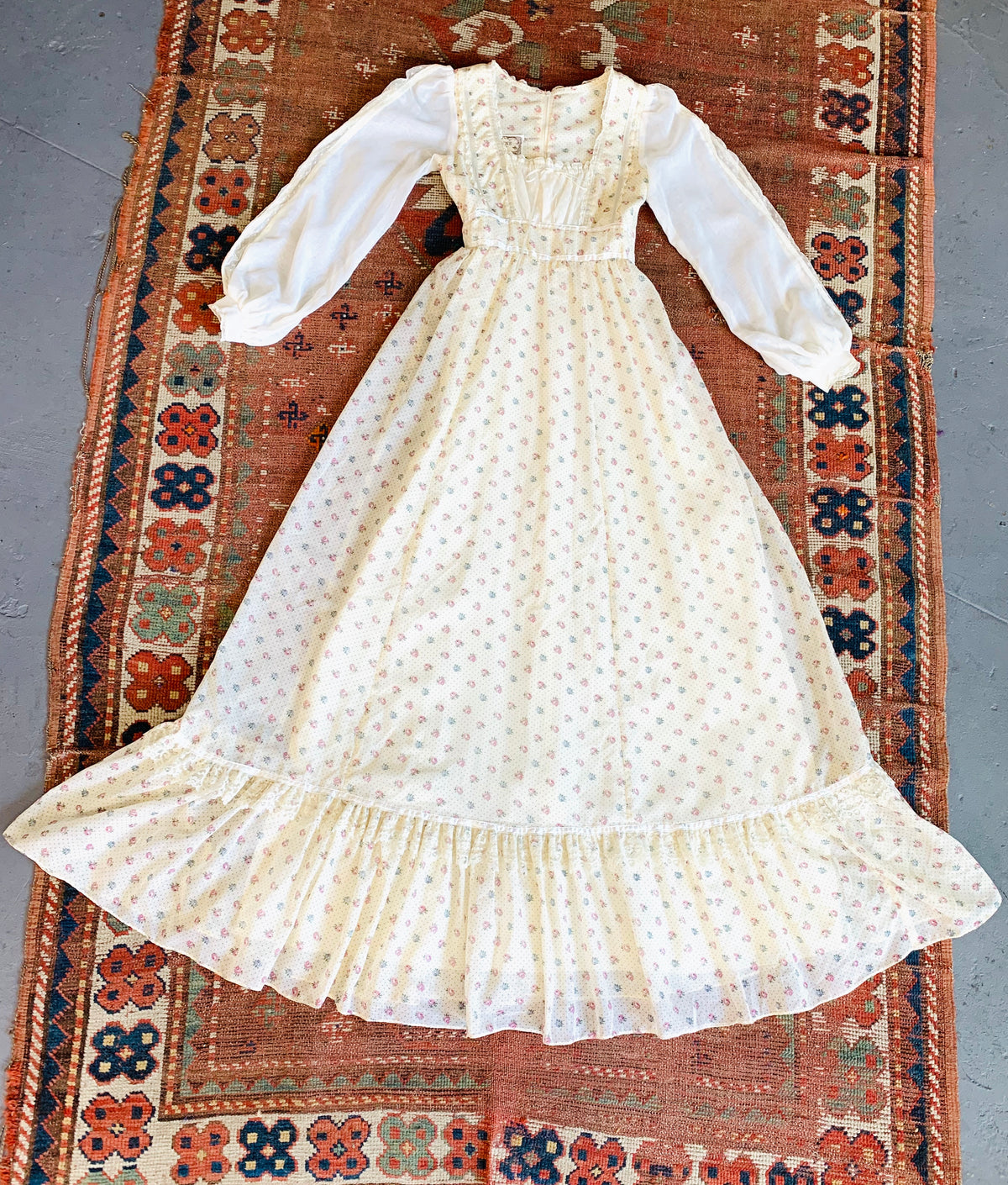 Poet Sleeve GUNNE SAX Romantic Lace Detailed Maxi Dress — vintage Gunne Sax dress