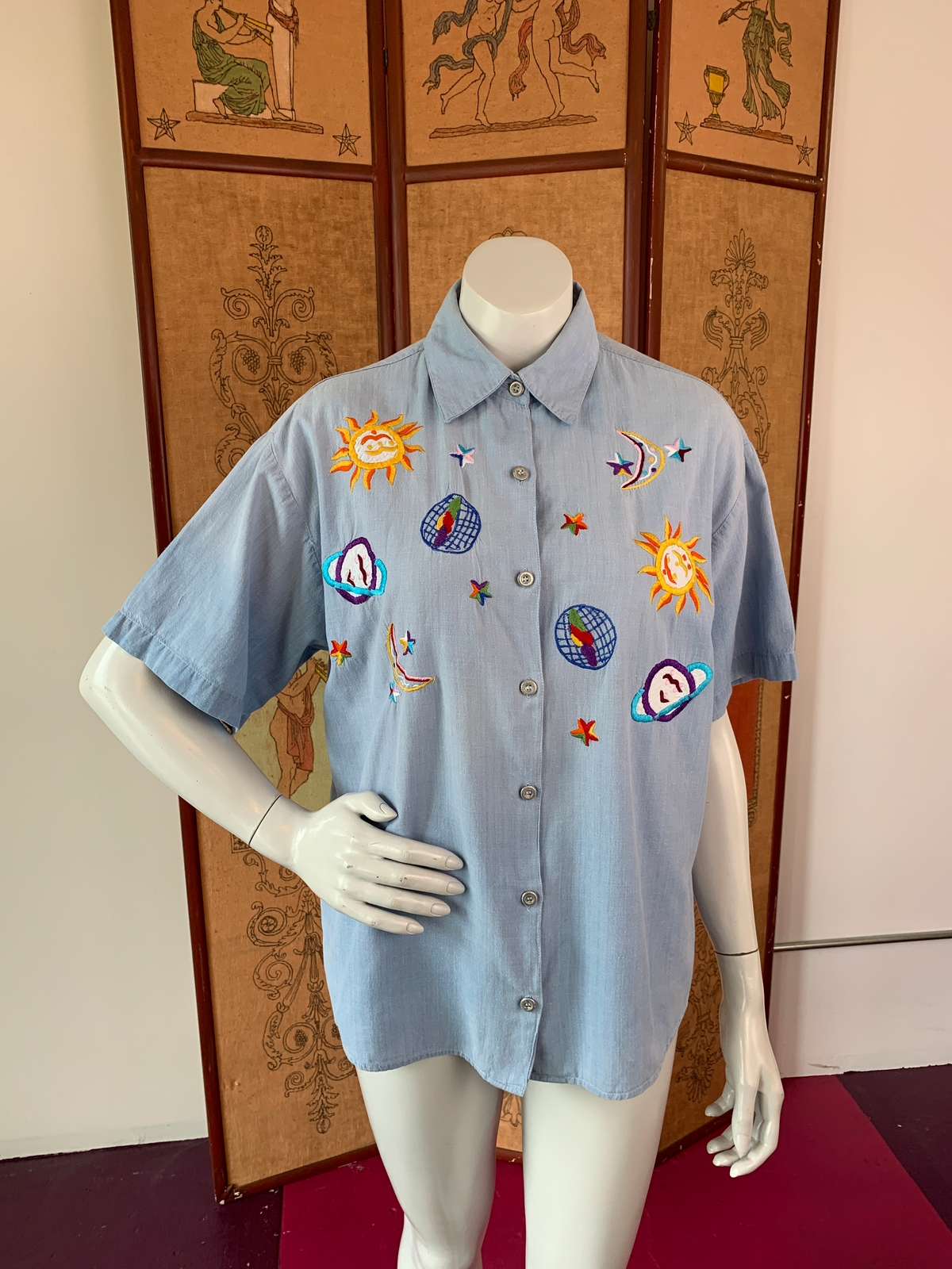 Bill Blass Celestial Embroidered Chambray Short Sleeve Button Up Shirt — vintage Bill Blass top